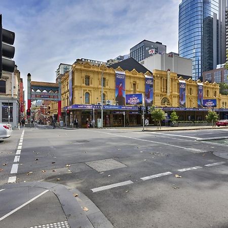 Bourke Street Urban Retreat Apartment เมลเบิร์น ภายนอก รูปภาพ